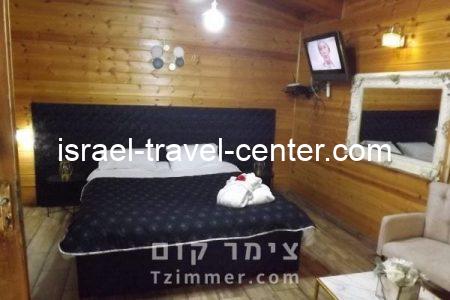 פנינת התכלת בשזור פנינת התכלת בשזור
